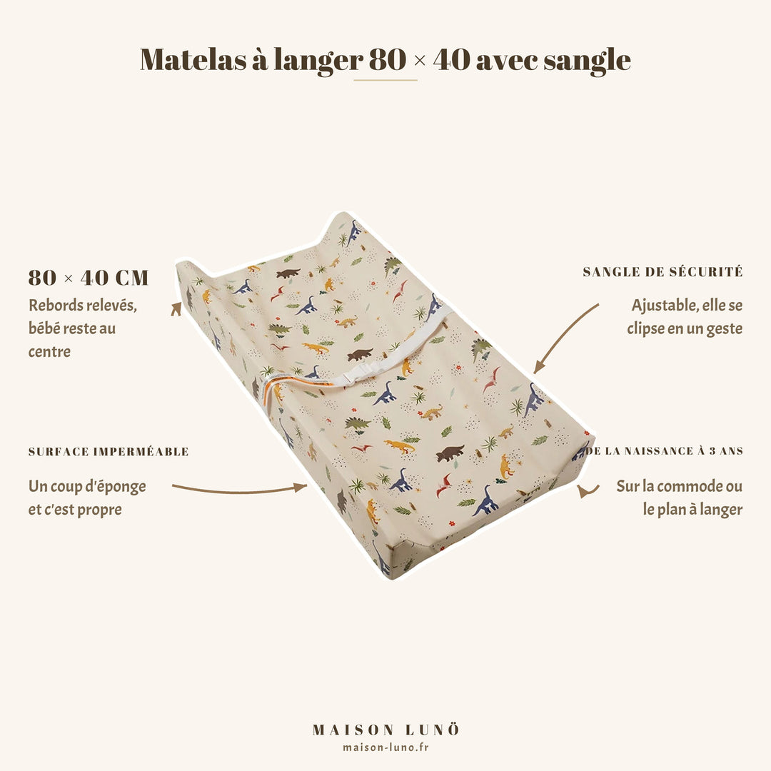 Matelas à langer 80 × 40 cm avec sangle de sécurité Maison Lunö, coloris dinosaures beige — rebords relevés et surface imperméable