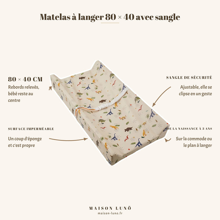 Matelas à langer 80 × 40 cm avec sangle de sécurité Maison Lunö, coloris dinosaures beige — rebords relevés et surface imperméable