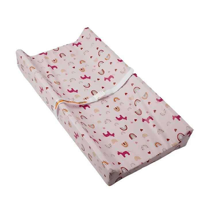 Matelas à langer 80 × 40 cm avec sangle de sécurité Maison Lunö, coloris licornes arc-en-ciel