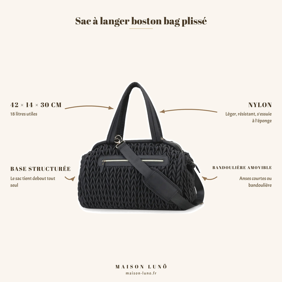 Sac à langer boston bag plissé Maison Lunö — 42 × 14 × 30 cm, 18 litres utiles, nylon léger, base structurée qui tient debout